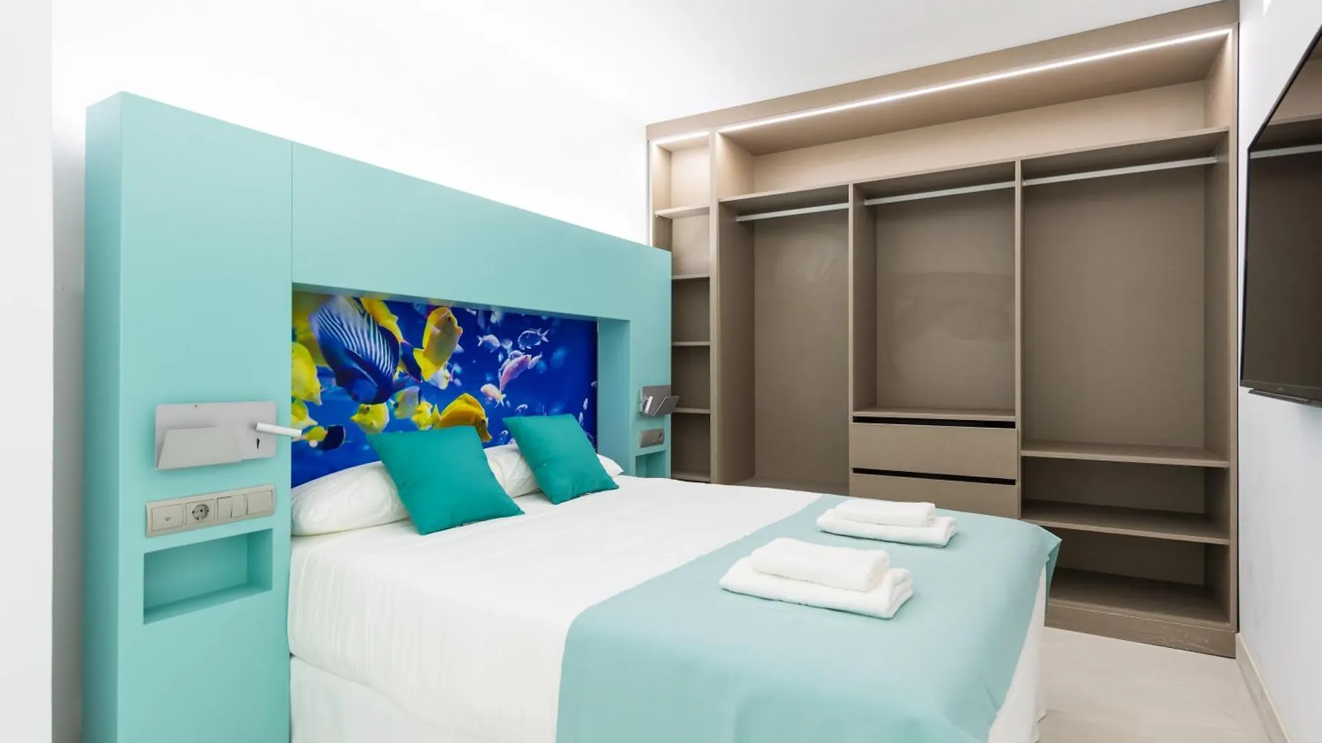 Edison Building By Canariasgetaway Las Palmas de Gran Canaria